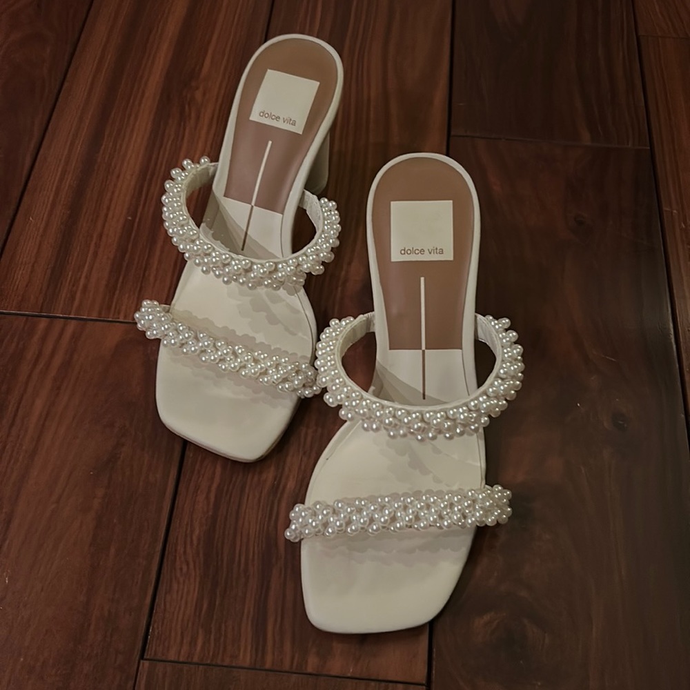Dolce Vita Noel Heeled Sandals- Size 6.5- Excellent Conditon